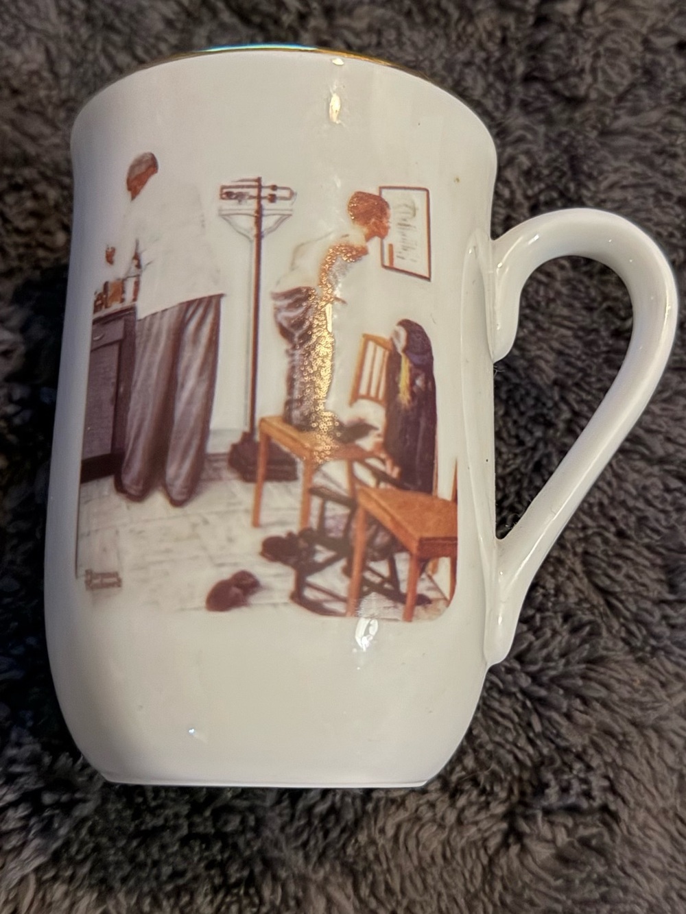 White Ceramic Novelty Scene Coffee Mug